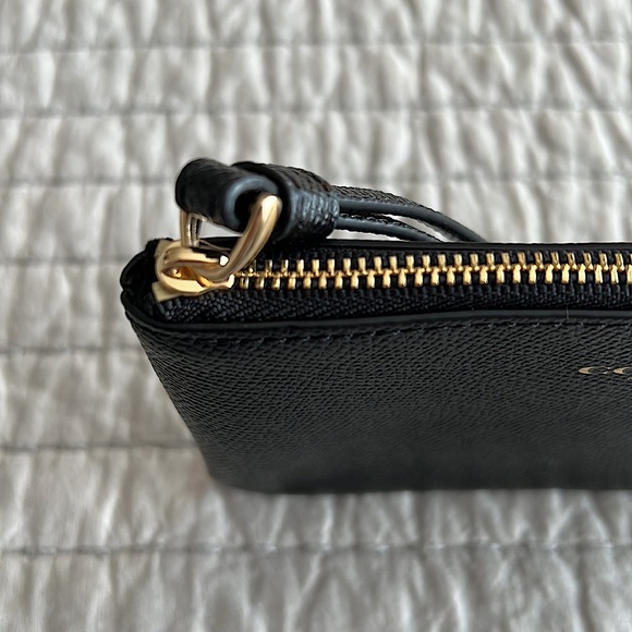Coach Wristlet - Picture 7 of 11